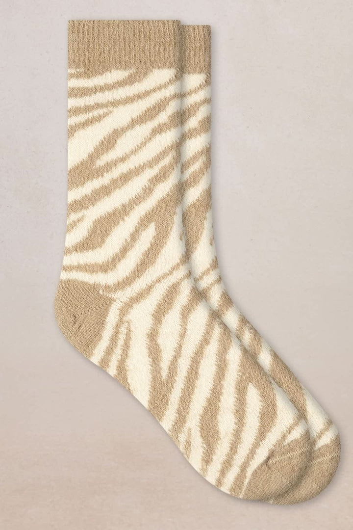 Chaussettes zèbre beige et noir en laine d’alpaga vue de face pour femme Bleuforêt