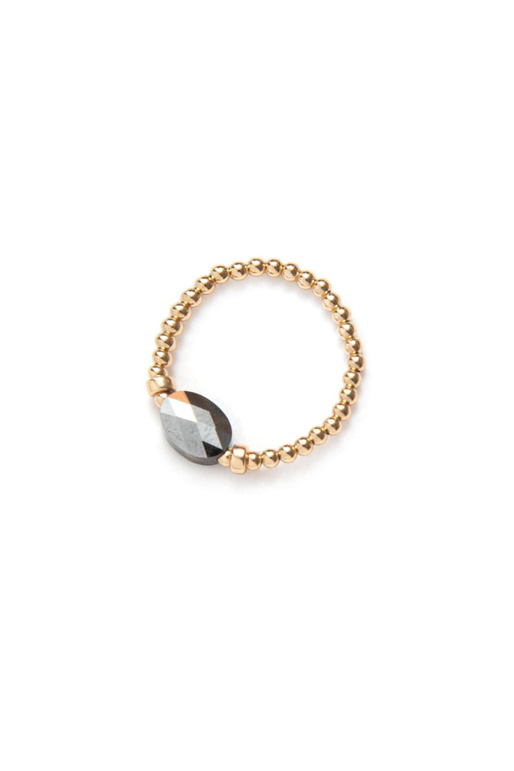 Bague en or 14 carats avec perles et cristal autrichien gris, élégante et moderne.