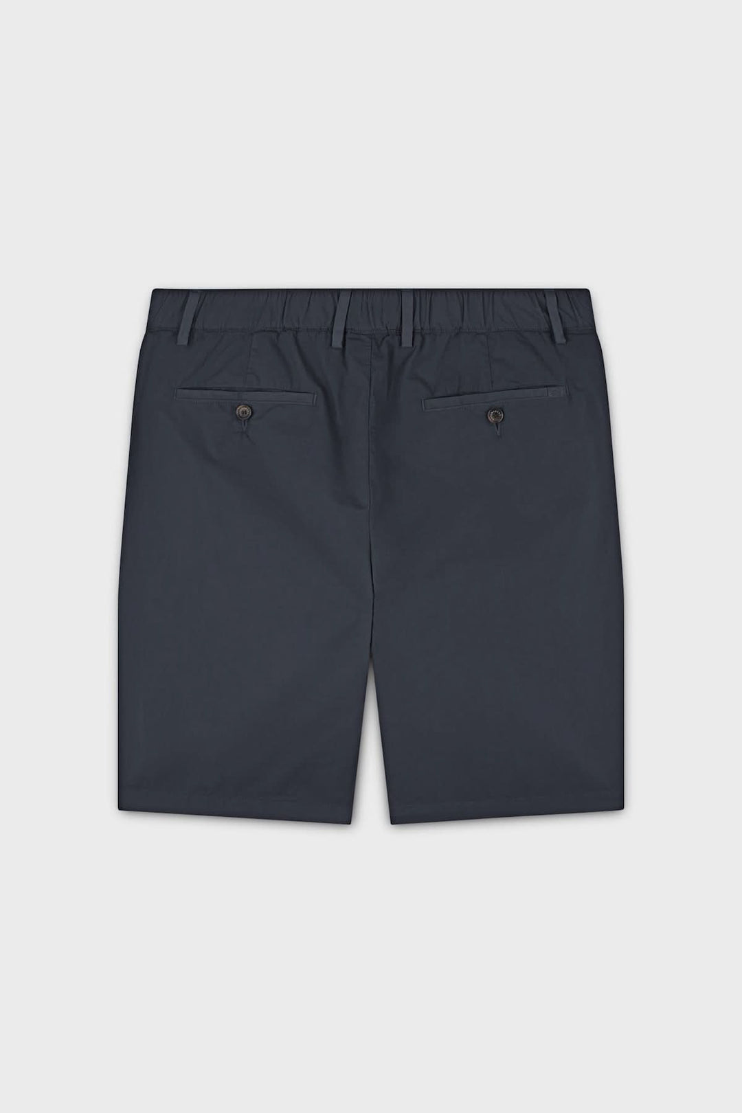 Bermuda en popeline de coton ultralégère bleu marine vu de dos avec taille élastique et poches boutonnées.