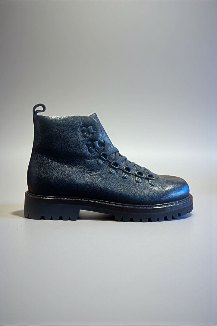 Bottine homme cuir texturé Fabiano Ricci avec semelle crantée, idéale pour une allure masculine et élégante.