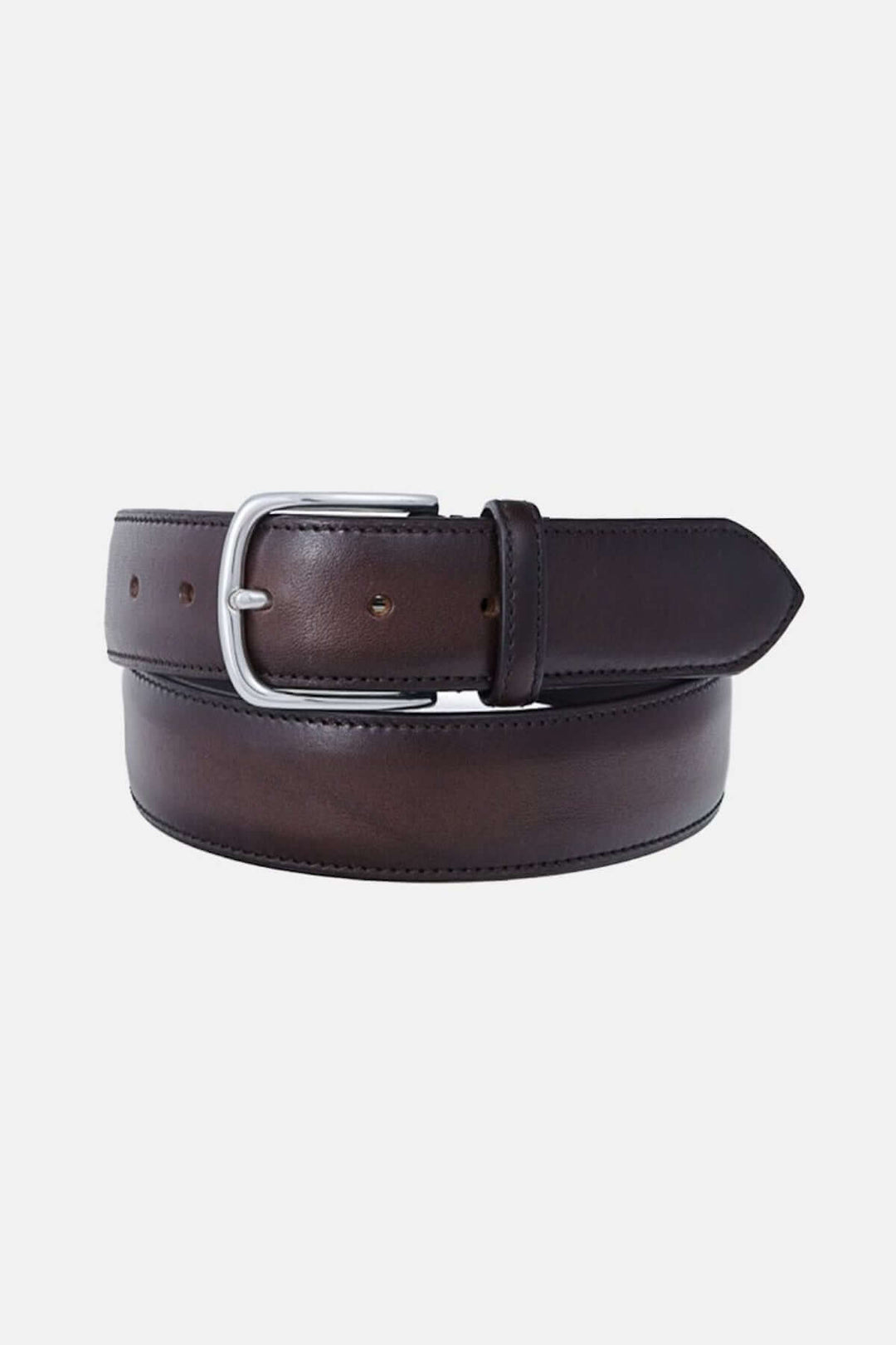 Ceinture élégante en cuir teinté avec boucle métallique brossée, confectionnée en Italie, parfait pour un look habillé.