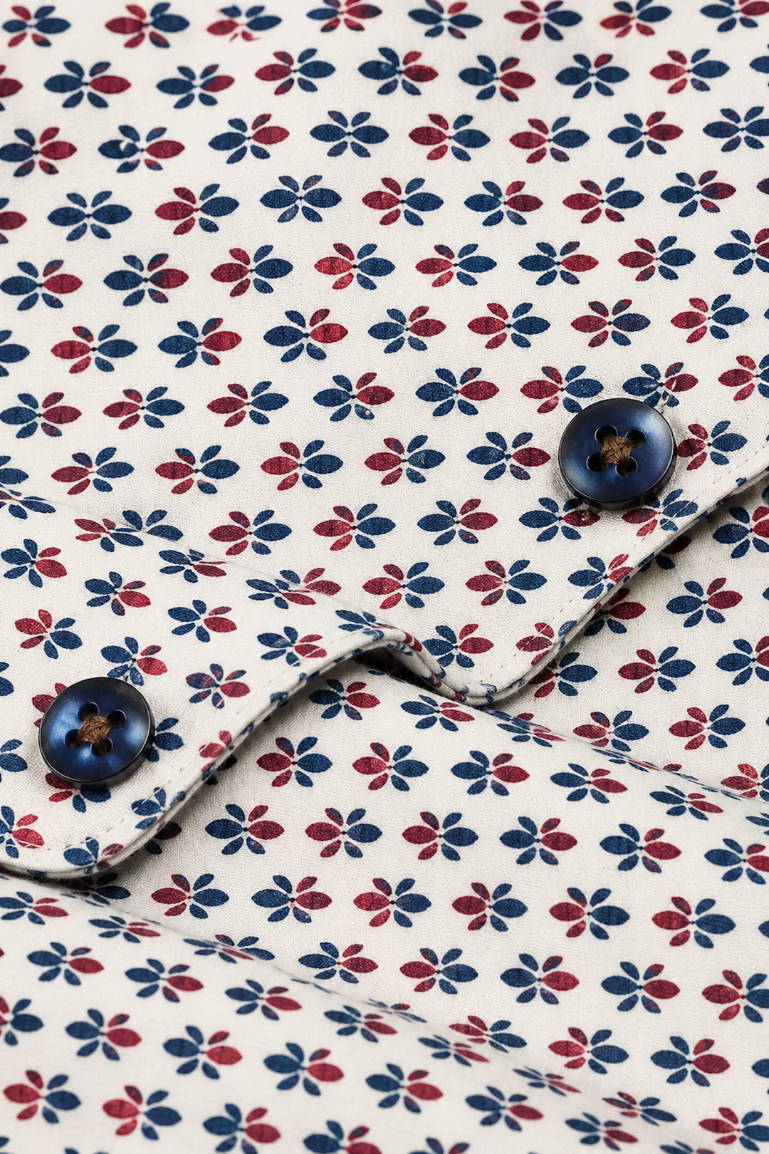 Short-sleeve shirt with a micro-print