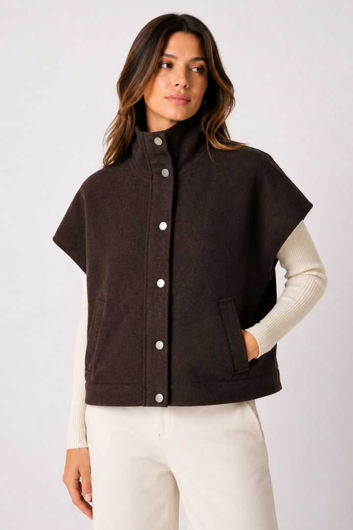 Structured high-collar jacket 