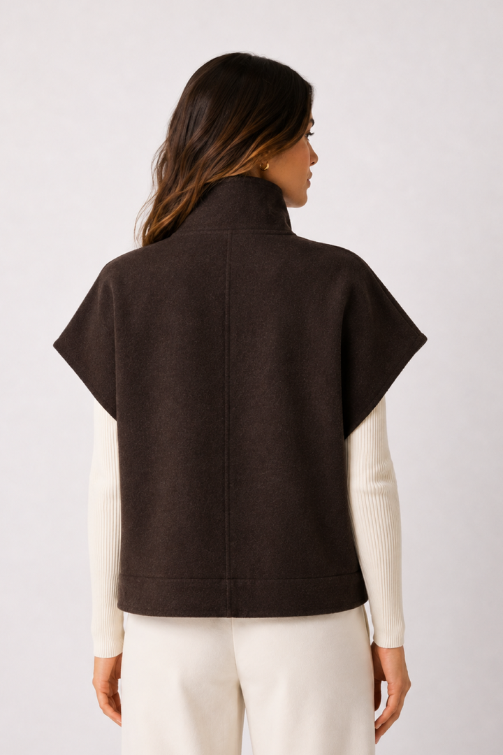 Structured high-collar jacket 
