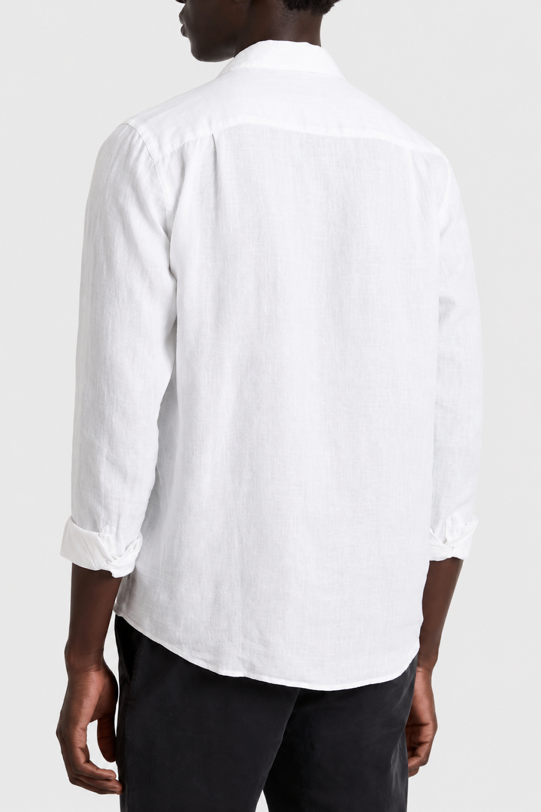Linen shirt with a chest pocket