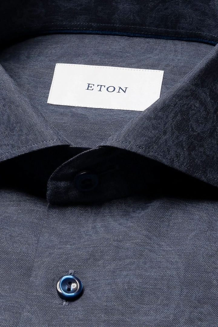 Chemise ajustée à imprimé cachemire élégante avec motif paisley ton sur ton et col rigide, idéale pour un style formel distingué.