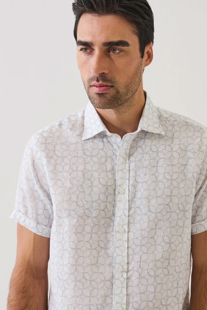 Short-sleeved printed linen shirt