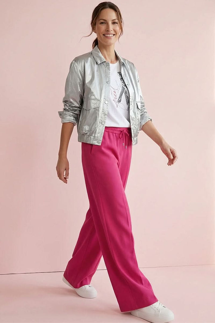 Loose-fitting joggers