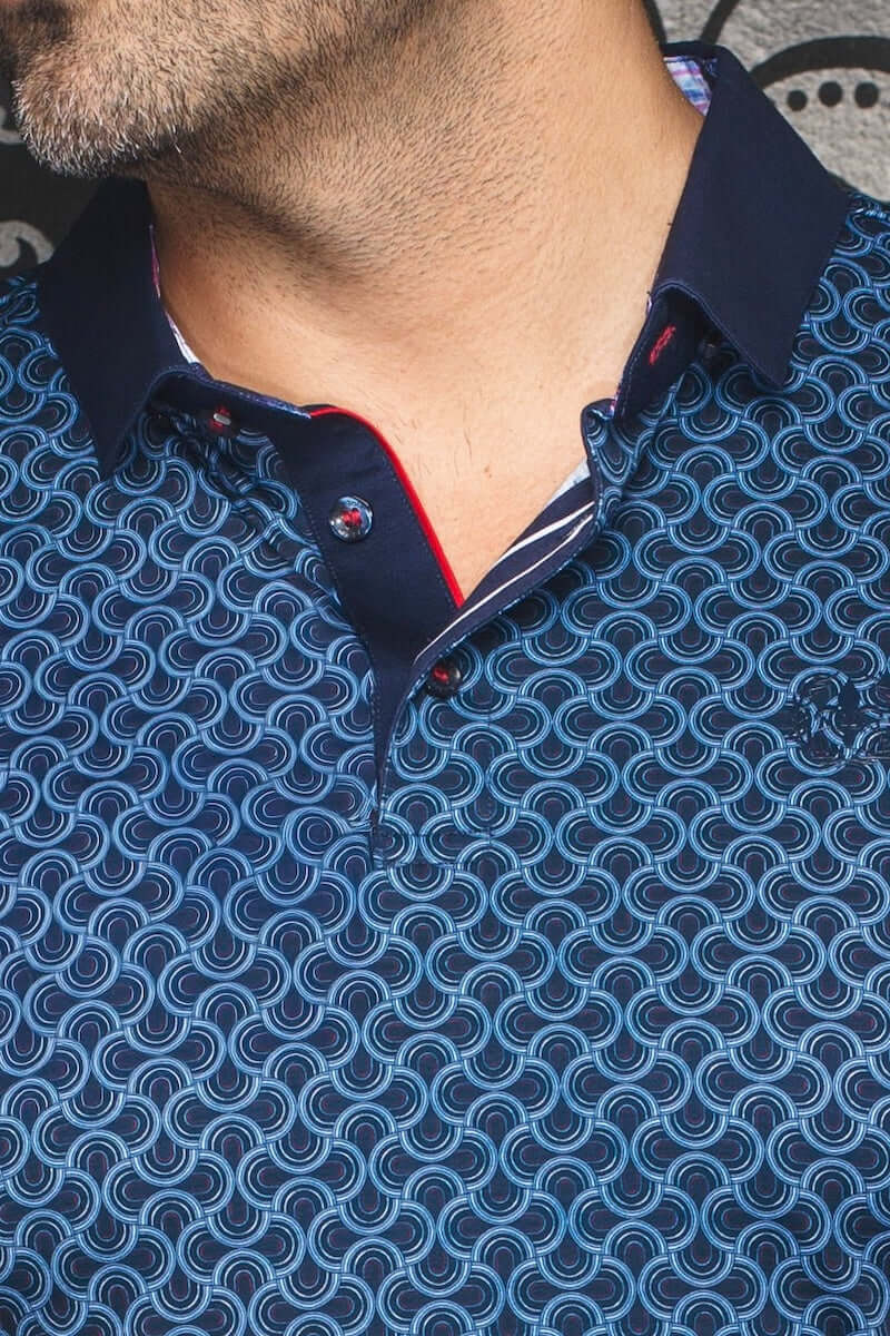Polo Avesta homme avec motifs contrastants et col contrastant, tissu coton haut de gamme, décontracté et élégant.