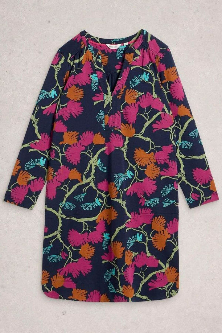 Robe droite imprimée col tunisien avec imprimé botanique, manches 3/4, col tunisien, en jersey fluide et confortable.