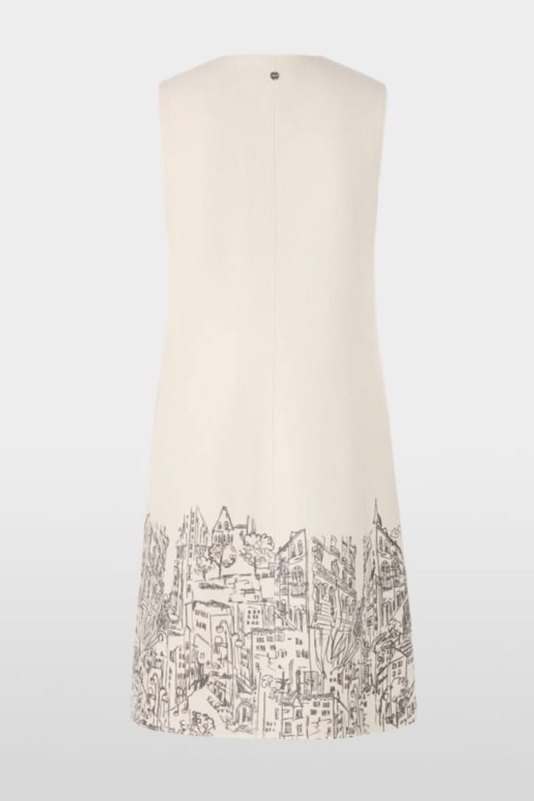 Robe en laine bouillie sans manches avec imprimé urbain artistique sur fond blanc, fabriquée en Allemagne, vue de dos.