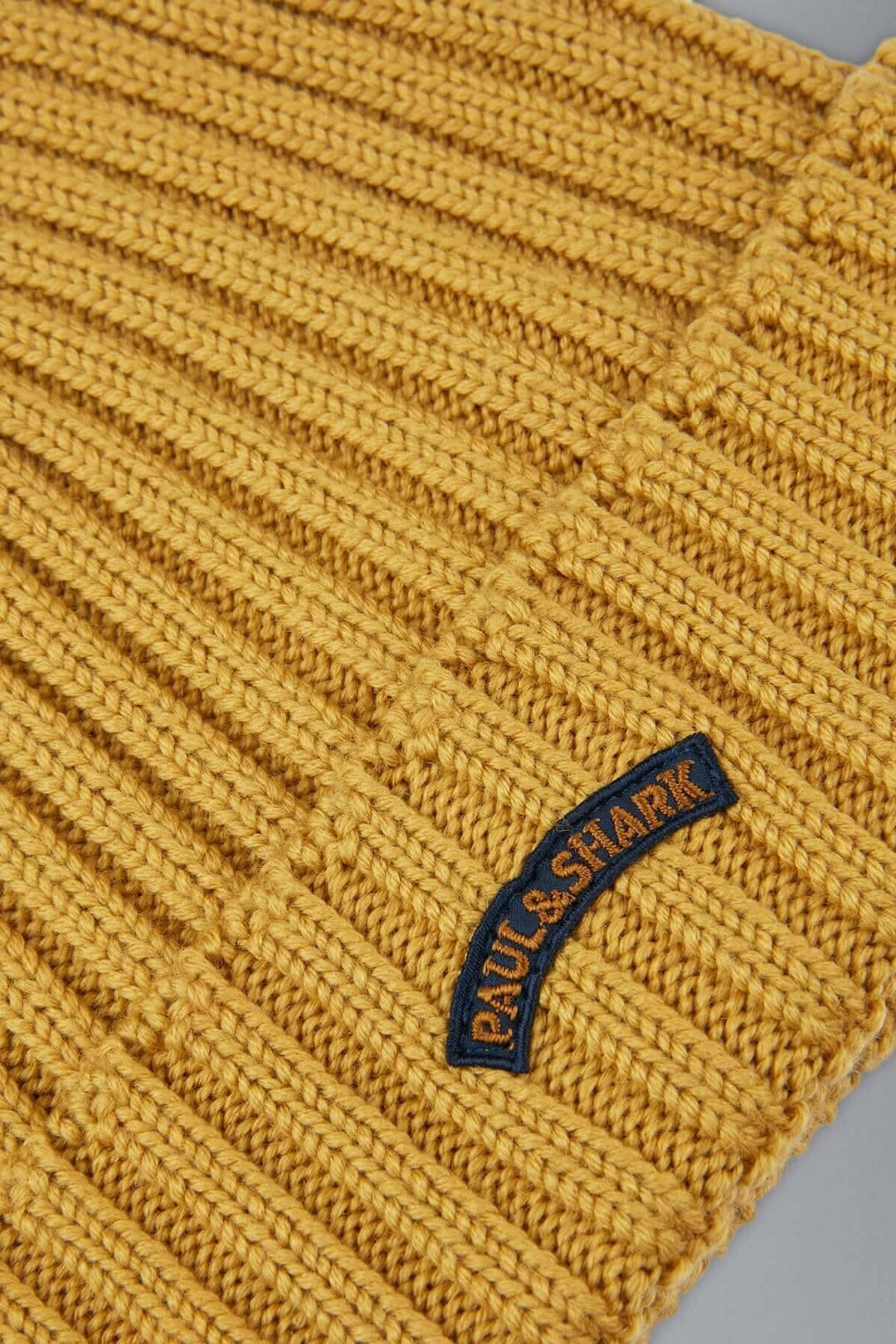 Bonnet en maille côtelée jaune avec logo Paul &amp; Shark, parfait pour l&