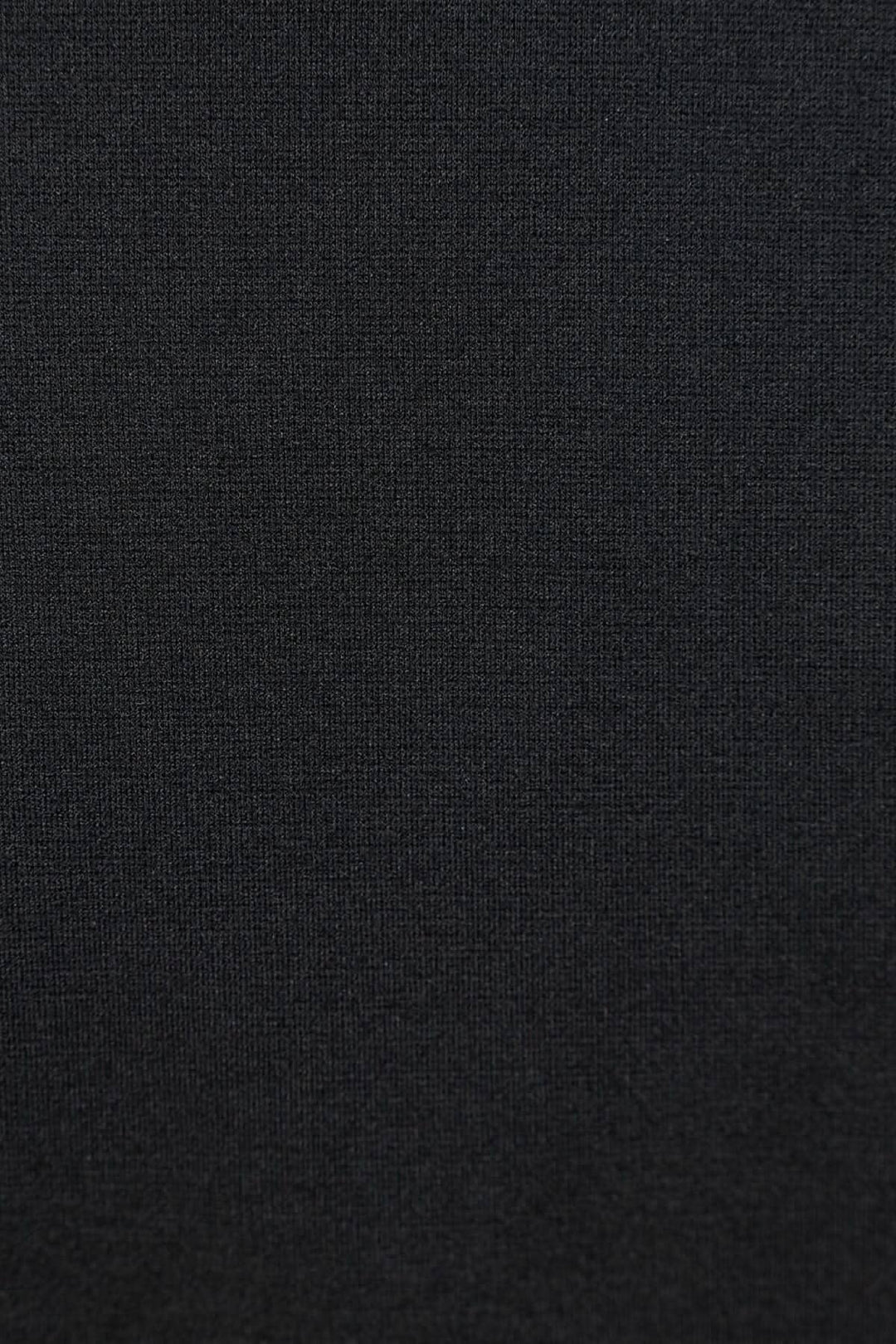 Tissu noir texturé pour le veston Cayden, offrant un aspect élégant et sophistiqué.