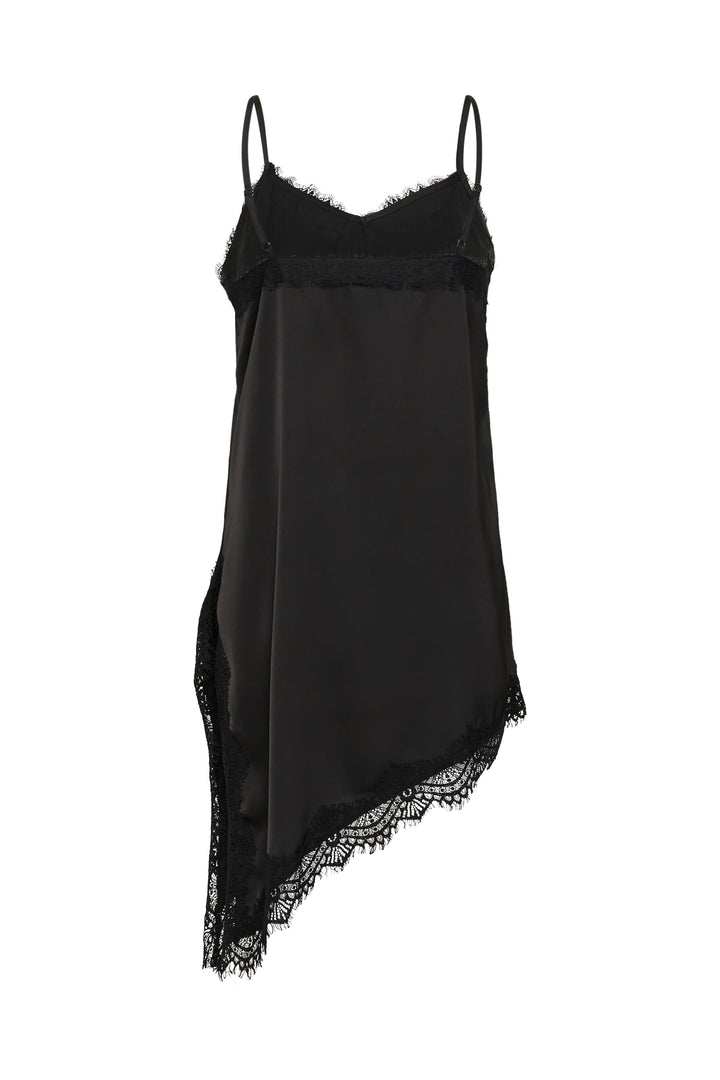 Camisole satinée à dentelle Miala vue de face pour femme Kaffe