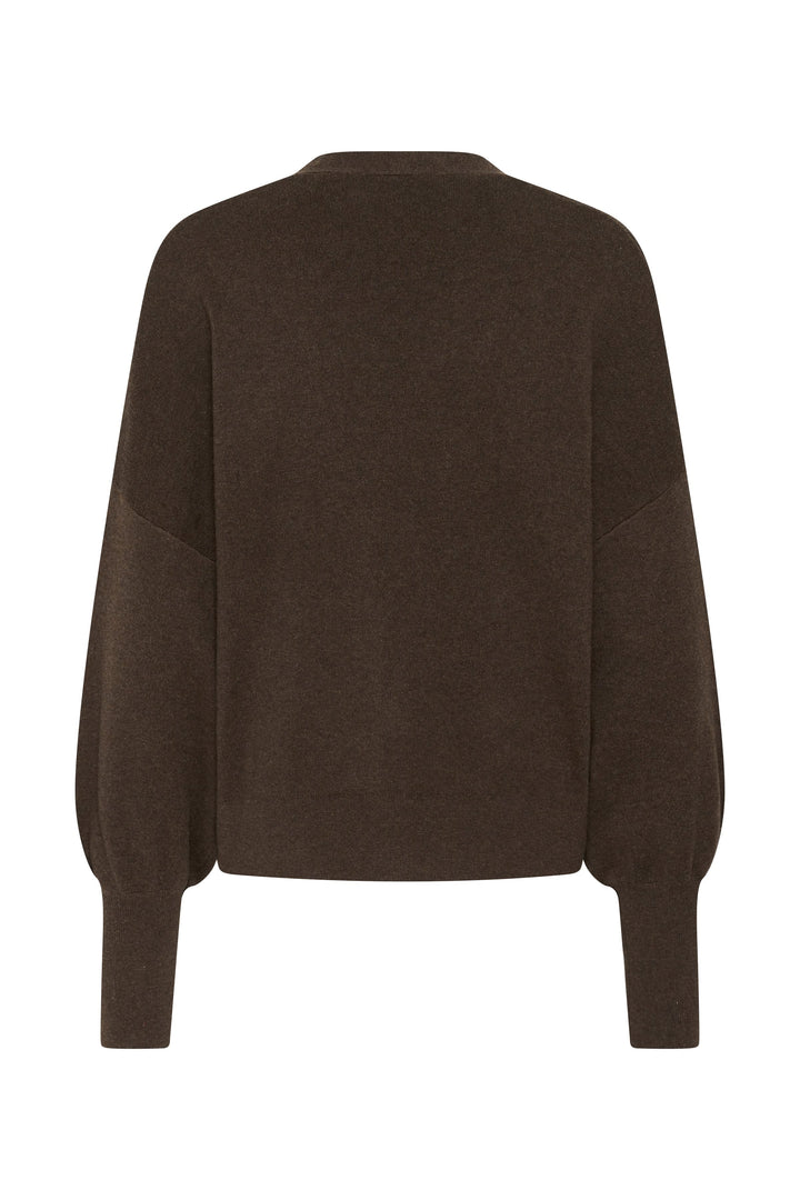Front view of the women&