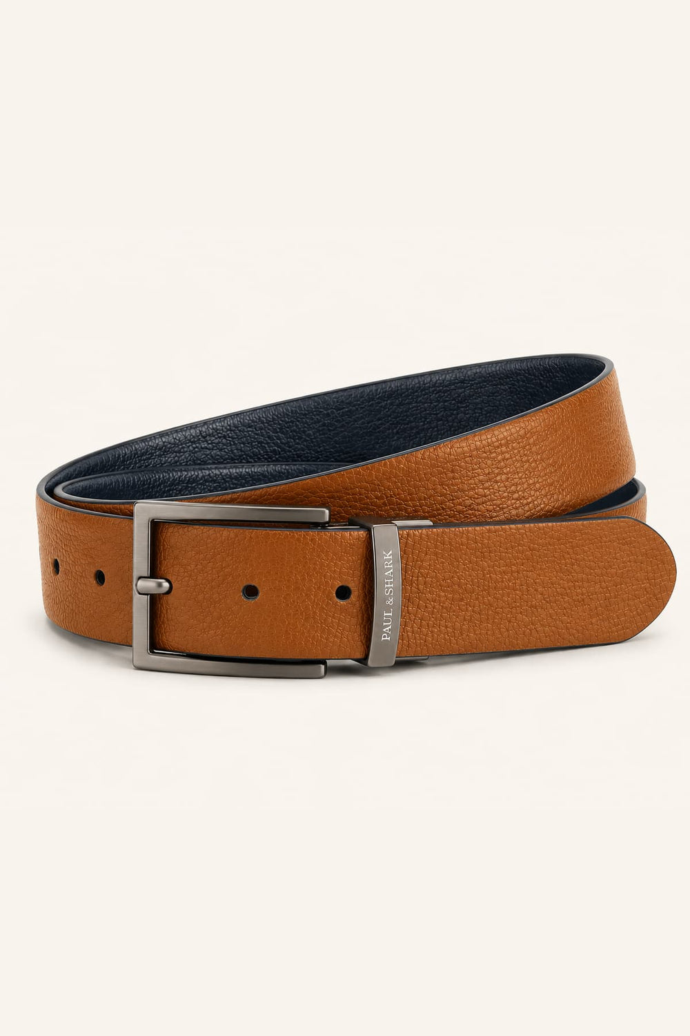 Close-up of the Paul and Shark brown grained leather reversible belt with silver buckle - Valérie Simon