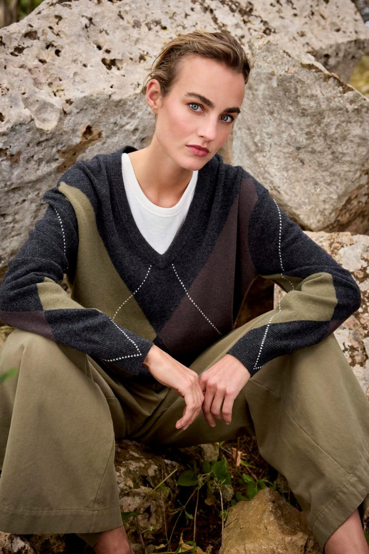 Detailed view of JC SOPHIE beige argyle sweater for women - Valérie Simon