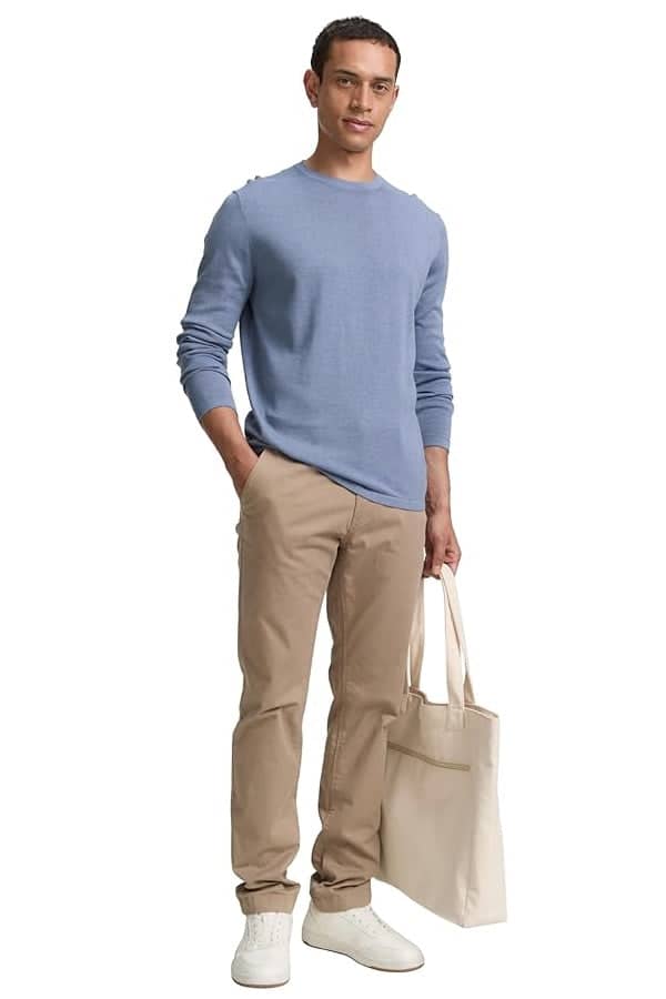 Front view of a light gray Tom Tailor men&
