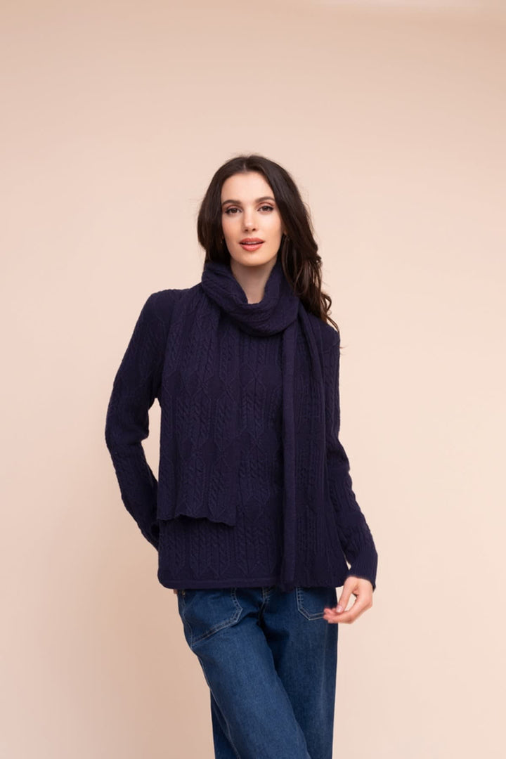 Front view of white sweater with scarf Alison Sheri for women - Valérie Simon