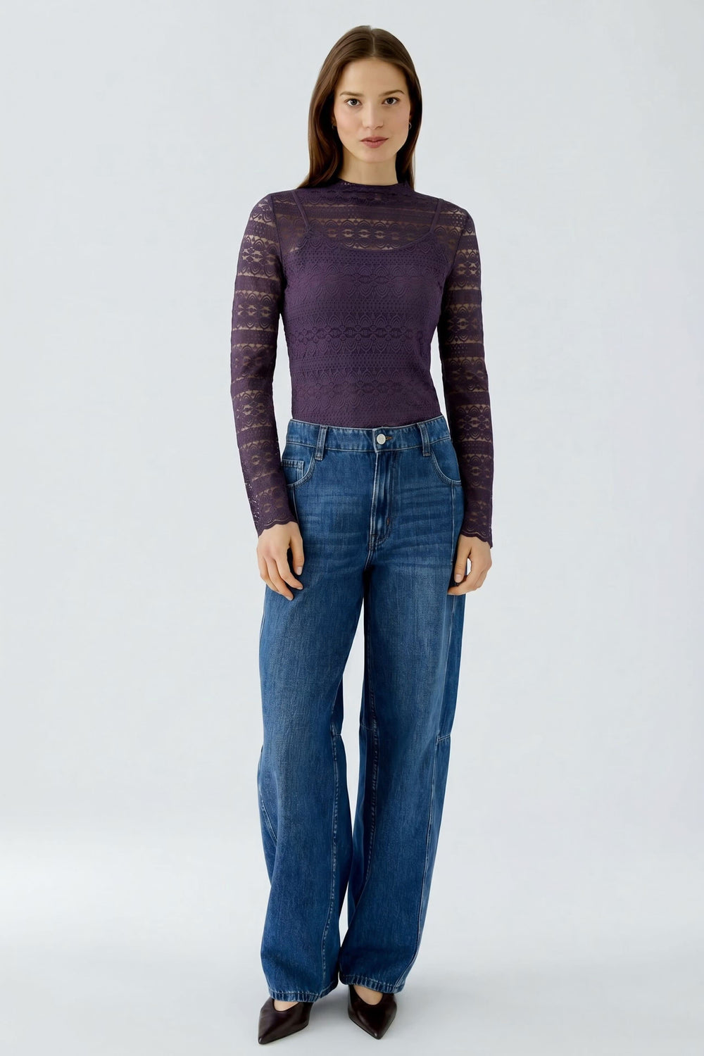 Front view of white lace sweater Oui for women - Valérie Simon