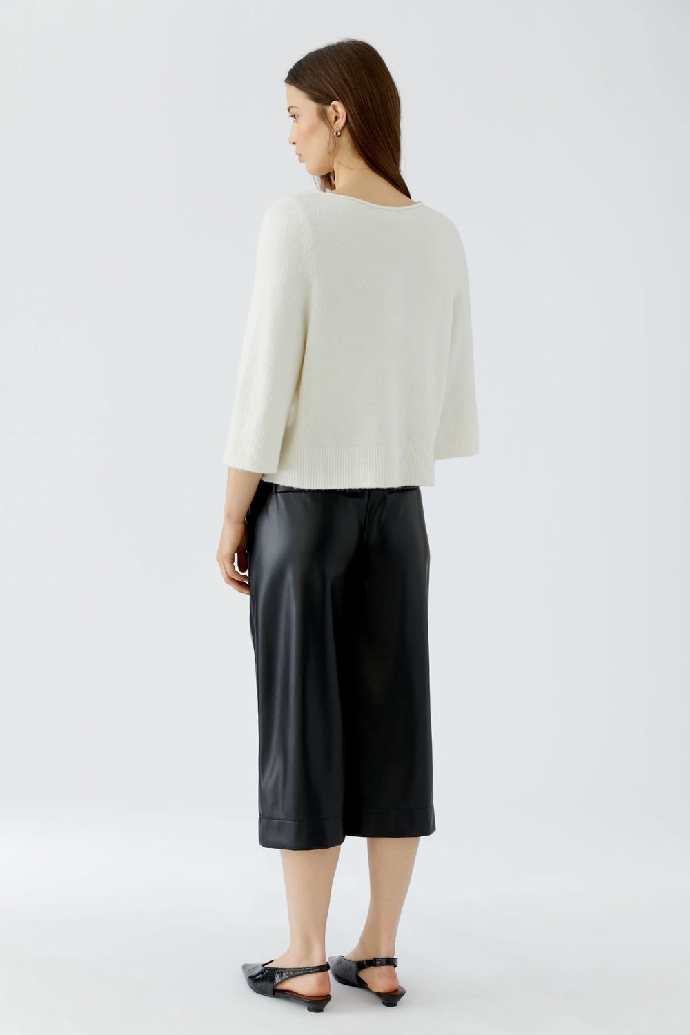 Front view of women’s white knit sweater with three-quarter sleeves Oui - Valérie Simon