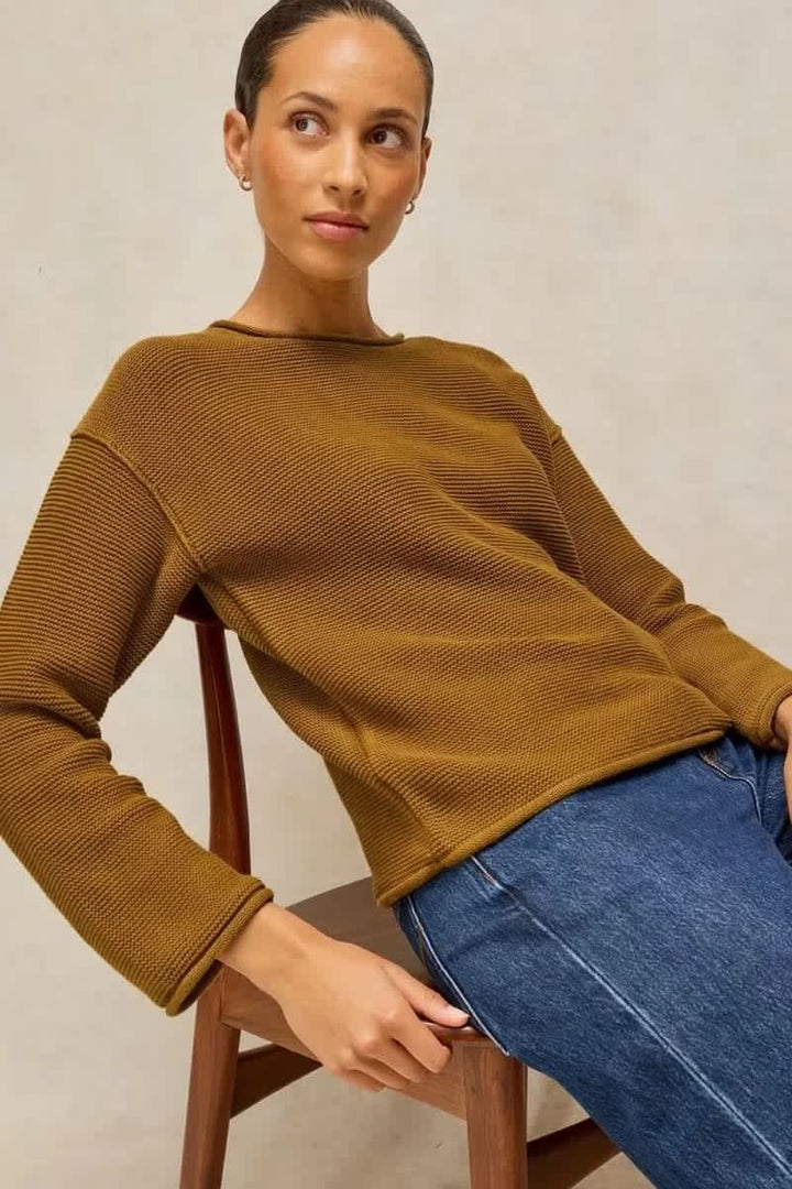 Chandail en tricot texturé avec poche vue de face pour femme White Stuff