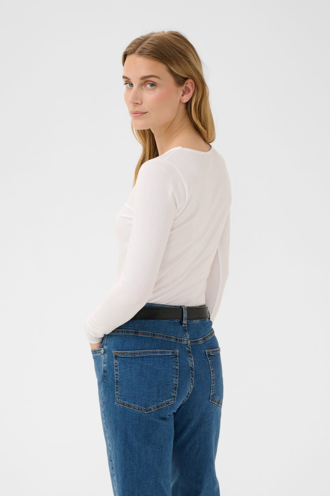 Side view thin Nemajas sweater for beige women with buttons on sleeves Part Two - Valérie Simon