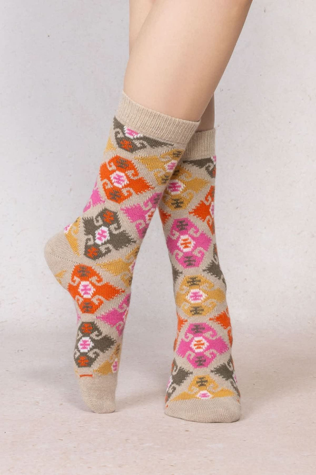 Chaussettes en laine et cachemire à motif tapisserie vue de face pour femme Bleuforêt