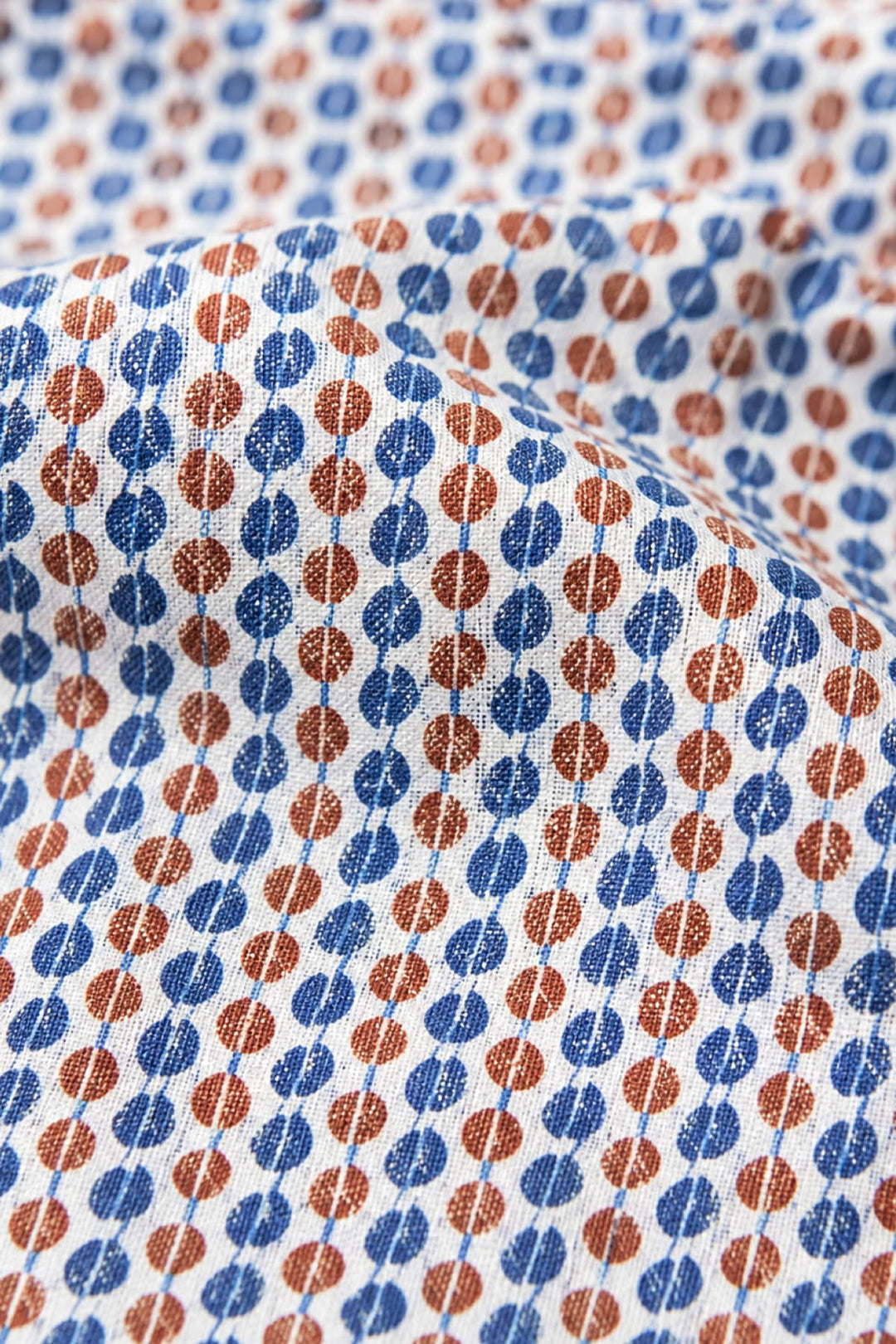 Front view of the Lief Horsens geometric-print men&