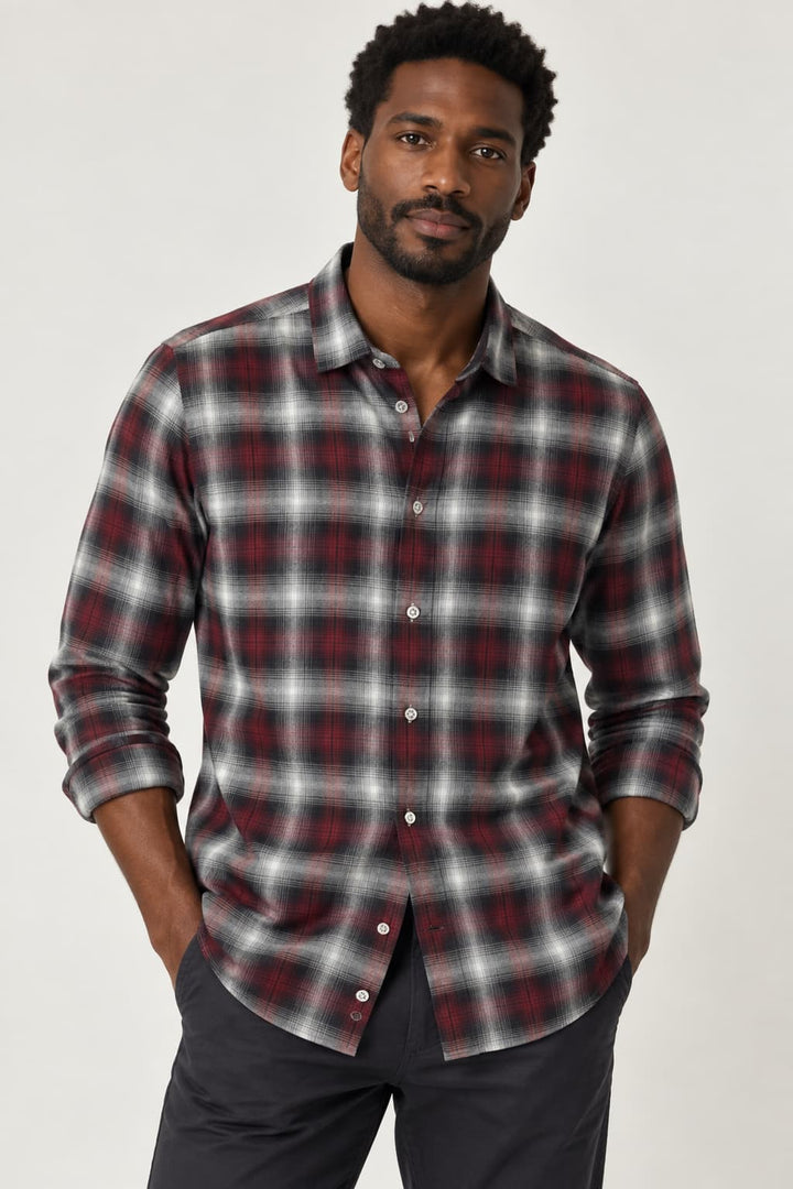 Chemise ajustée à carreaux vue de face pour homme Fradi