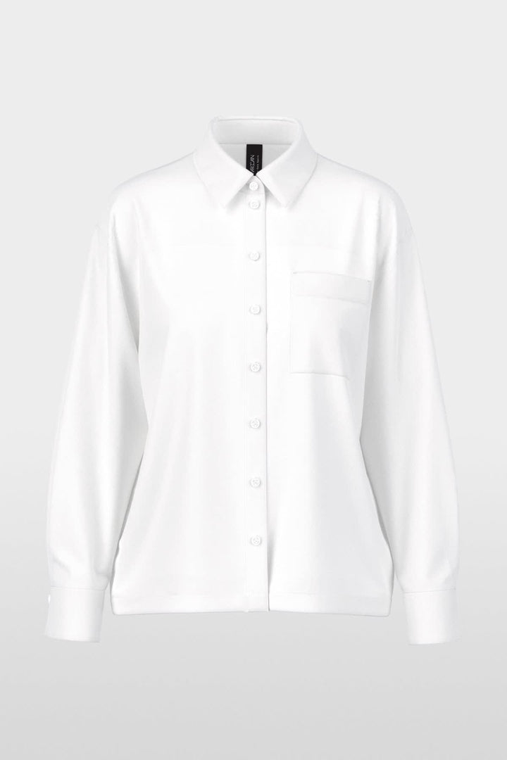 Vue de face chemise classique Marc Cain pour femme blanche détails boutons perle - Valérie Simon