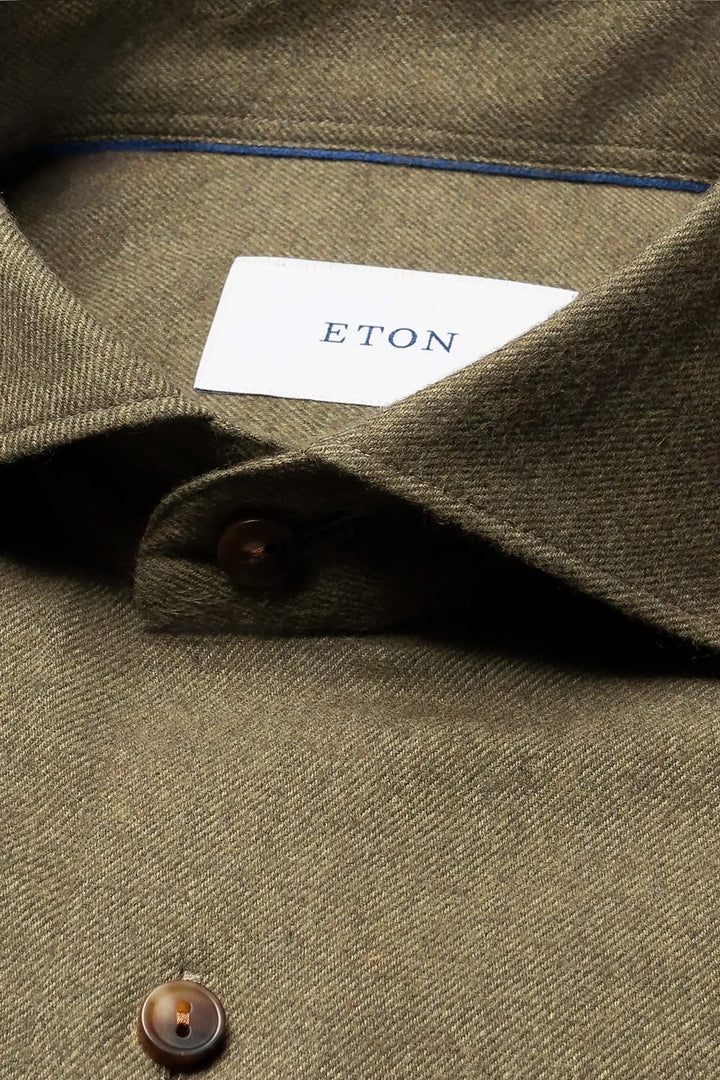 Chemise en flanelle à col italien vue de face pour homme Eton