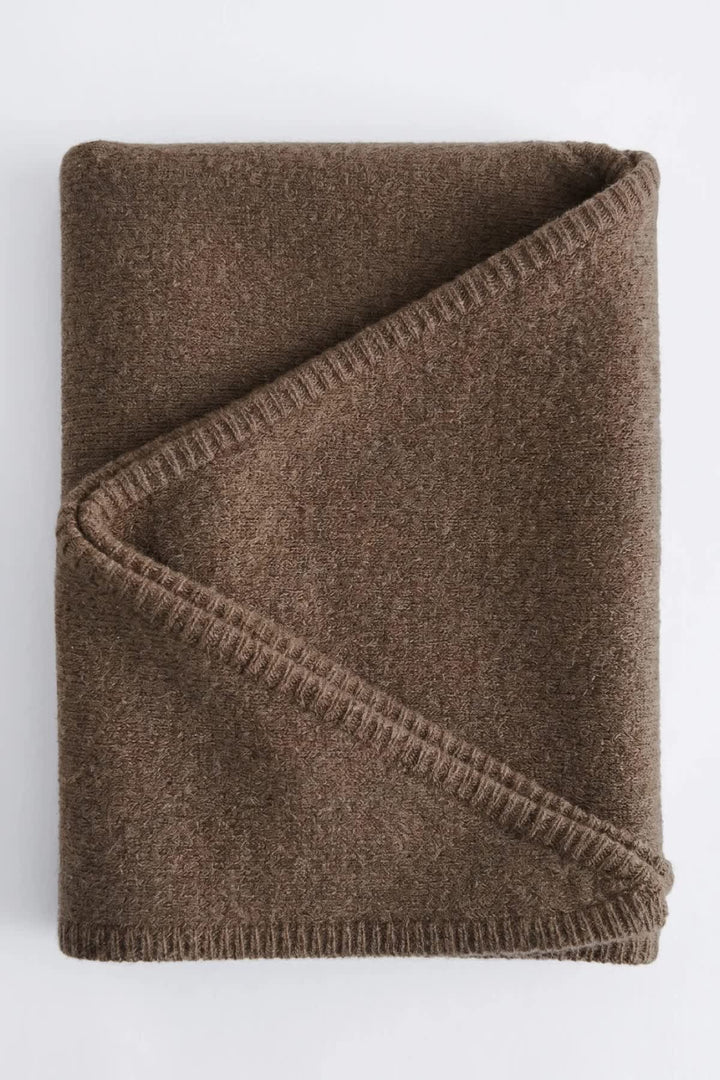 Éléonore knitted triangular scarf for women Not Shy