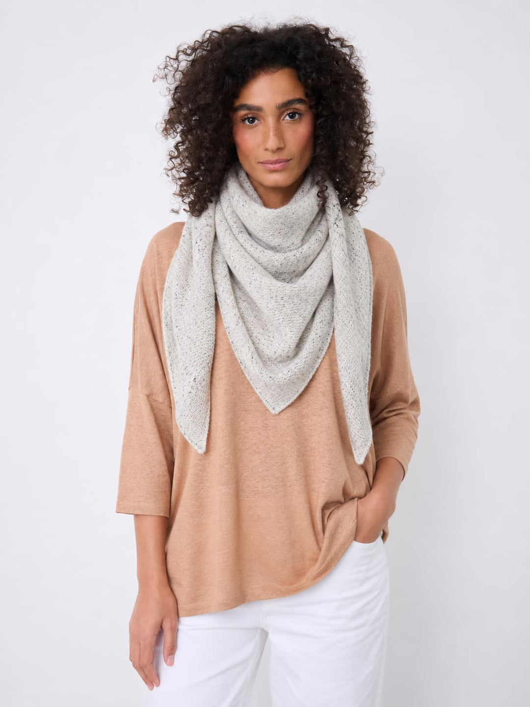 Éléonore knitted triangular scarf for women Not Shy
