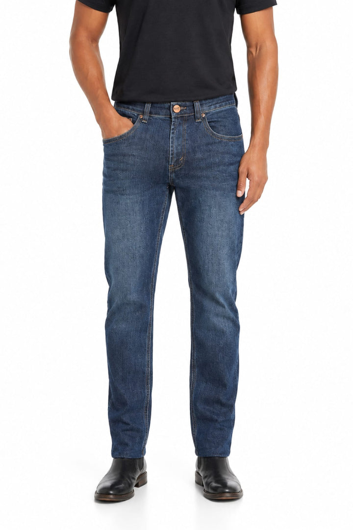 Side view of men&