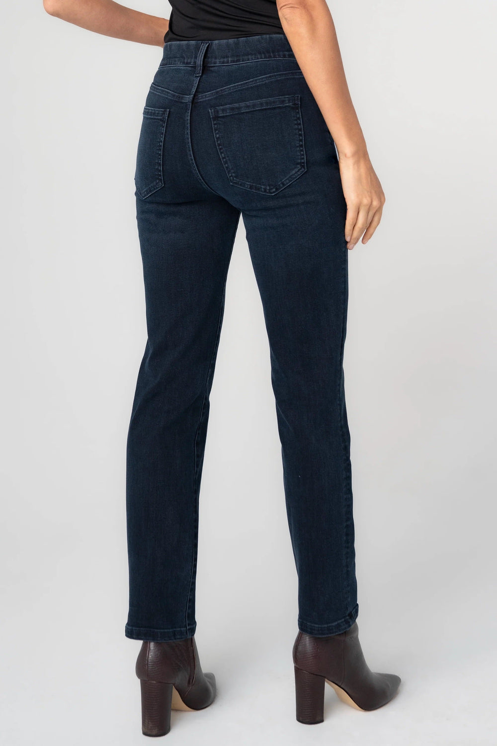 Side view of Liverpool jeans for women in blue with visible stitching - Valérie Simon