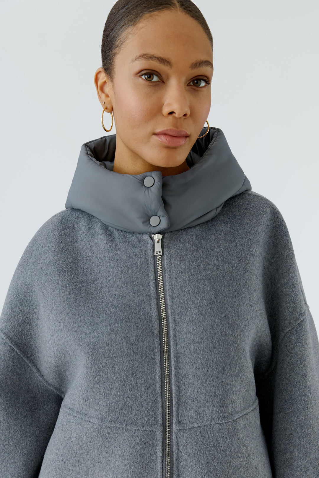 Front view of the women&