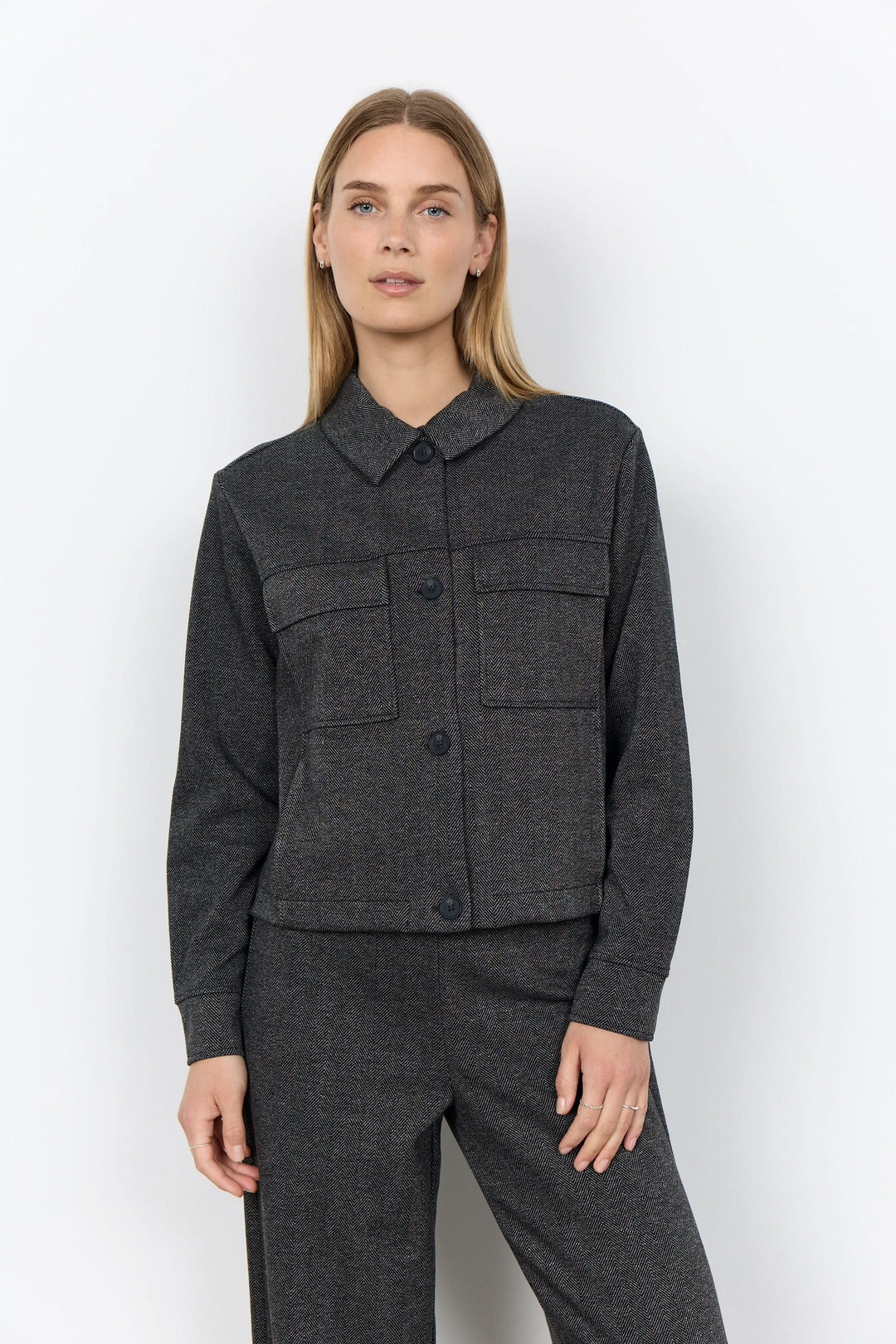 Hebe short herringbone-pattern blazer 