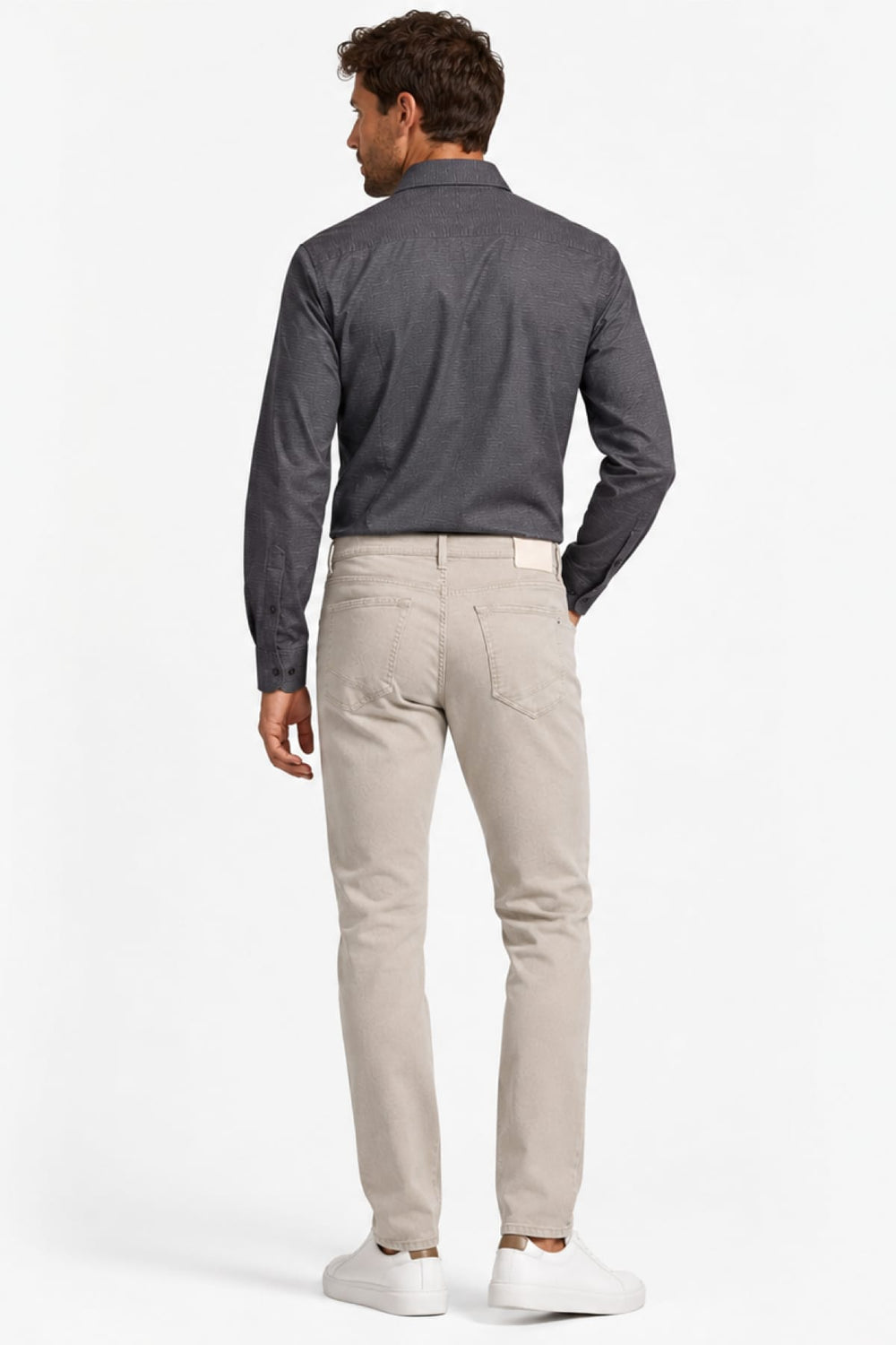 Side view of Brax modern beige men's chinos with slanted pockets - Valérie Simon