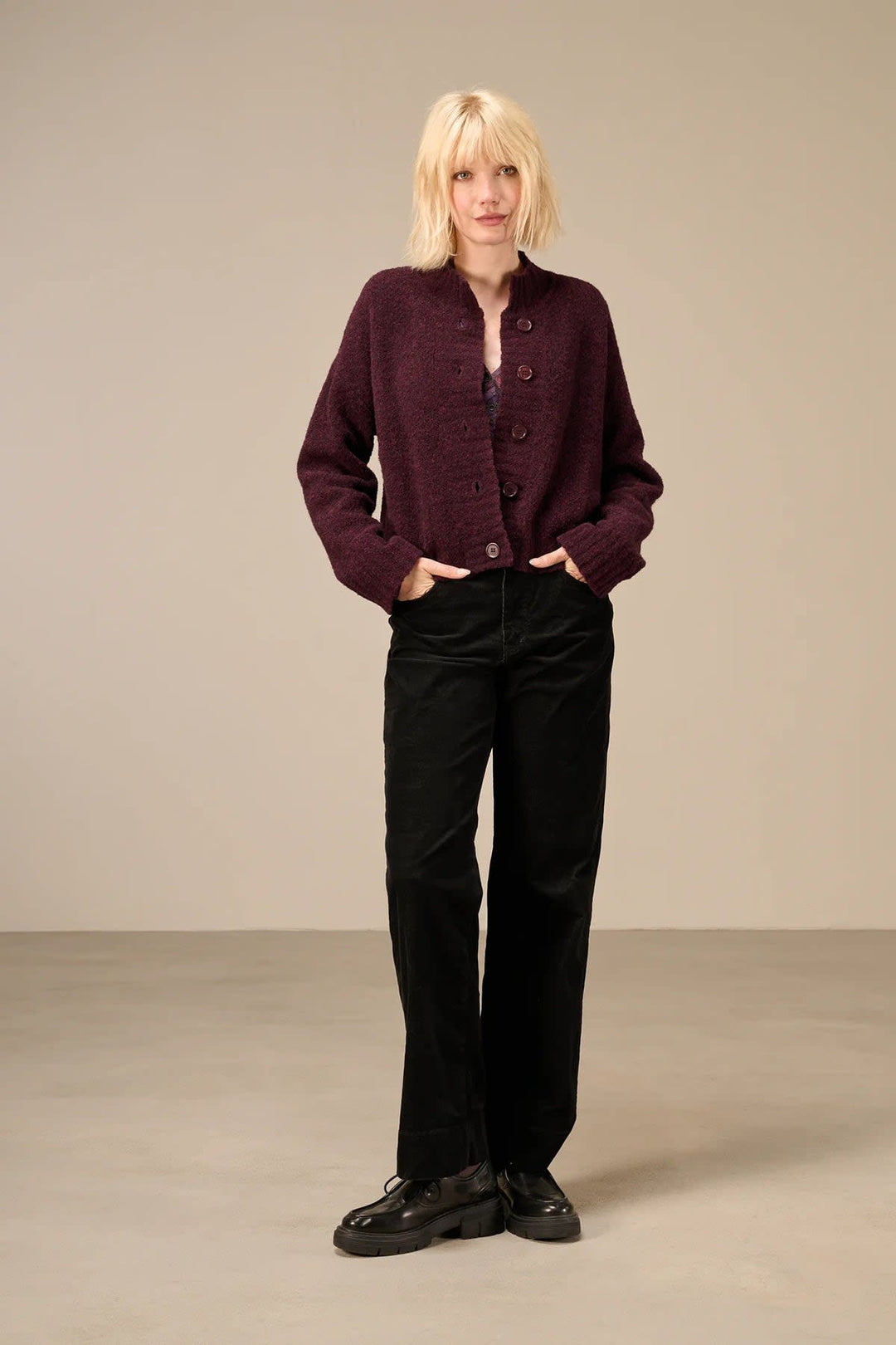 Pantalon en velours côtelé à jambe droite pour femme Nile