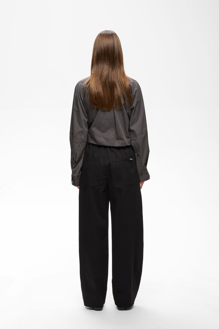 Haiko dress pants side view Inwear white Size elastic with belt - Valérie Simon