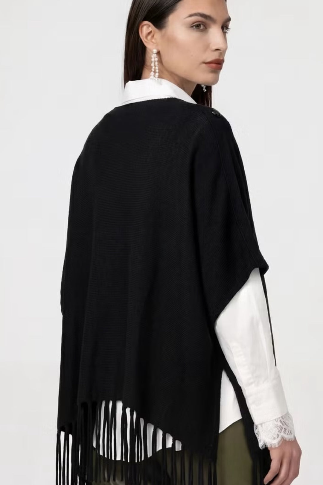 Fringed knit cape 