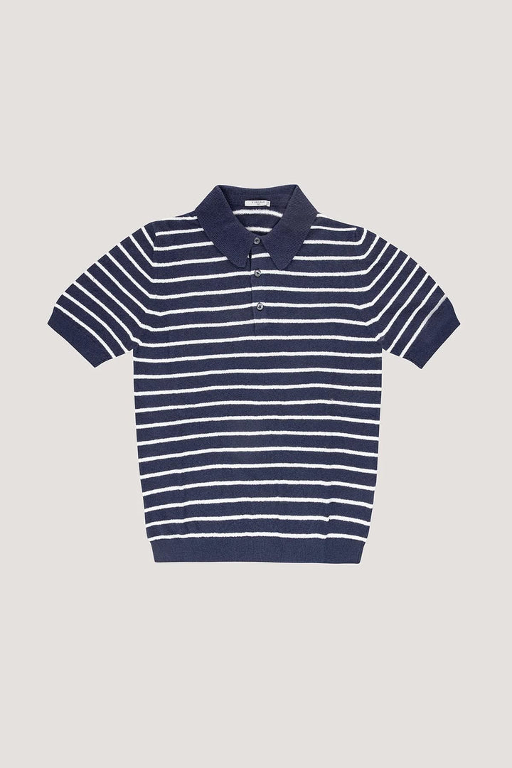 Front view of the Circolo men&