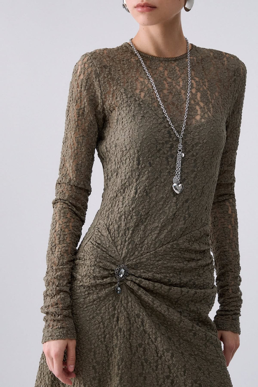 Robe courte en dentelle à détail bijou pour femme liujo