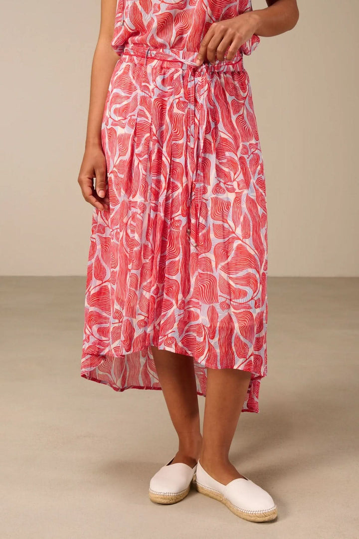 Skirt with an elastic waistband