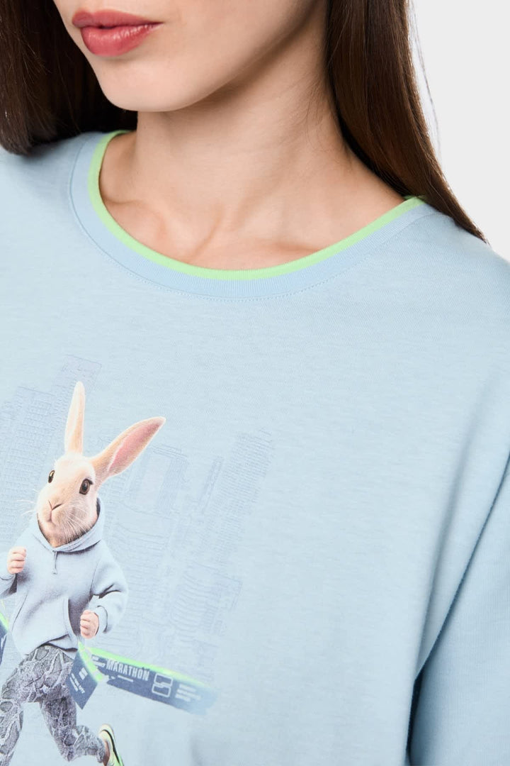 Vue de face T-shirt à imprimé lapin Marc Cain pour femme blanc avec détail lapin coloré - Valérie Simon