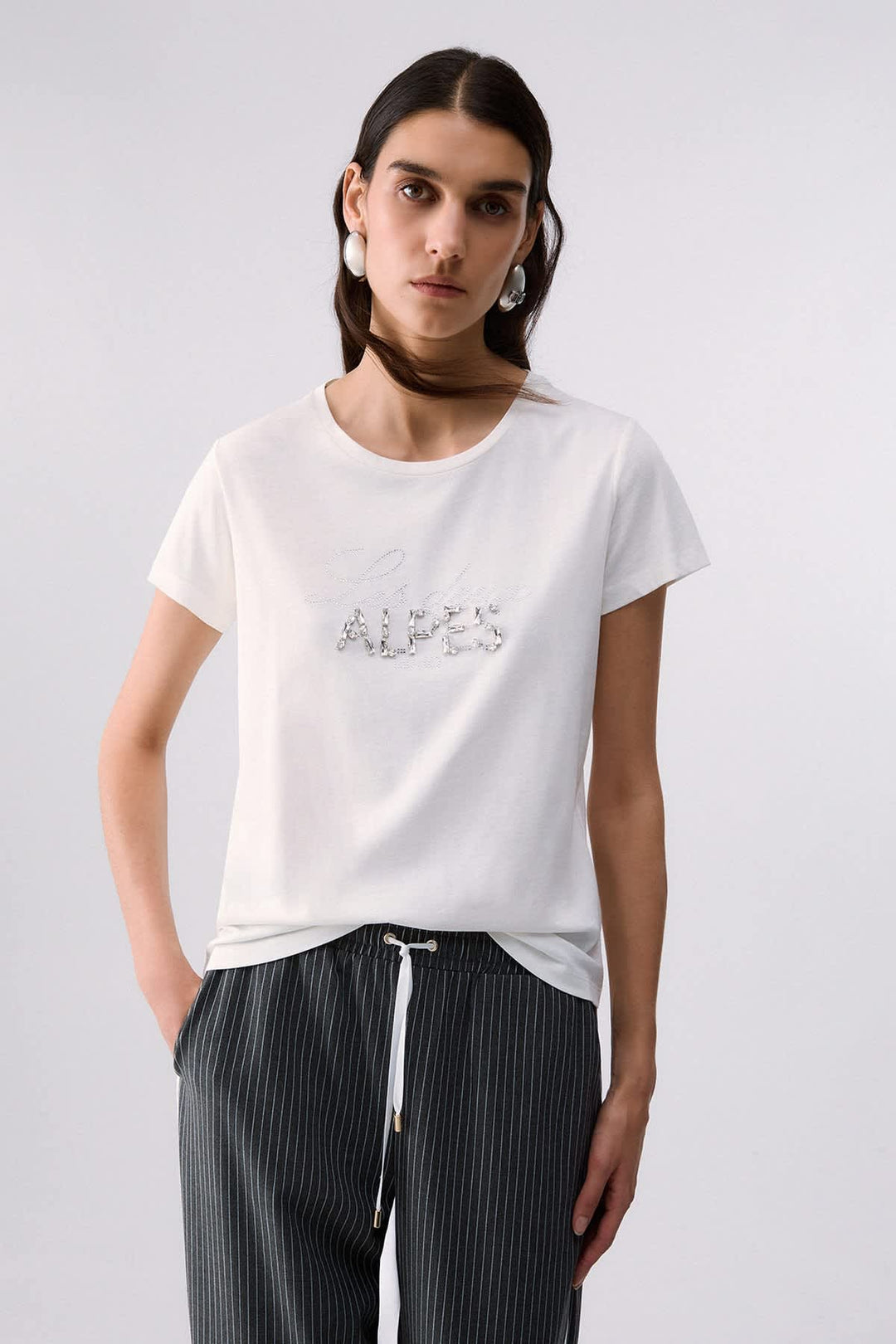 T-shirt à lettrage ornementé pour femme liujo