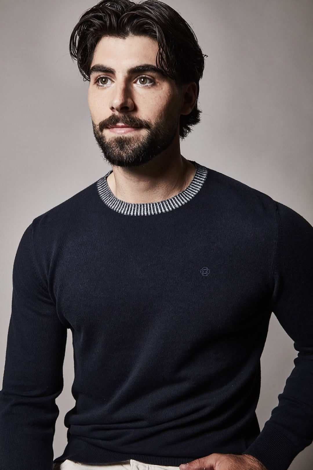 Sweater with a contrasting neckline