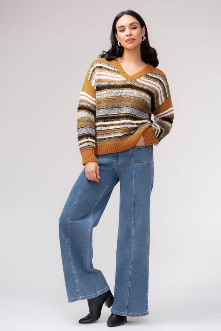 Tricot rayé à col en V vue de face pour femme Elena Wang