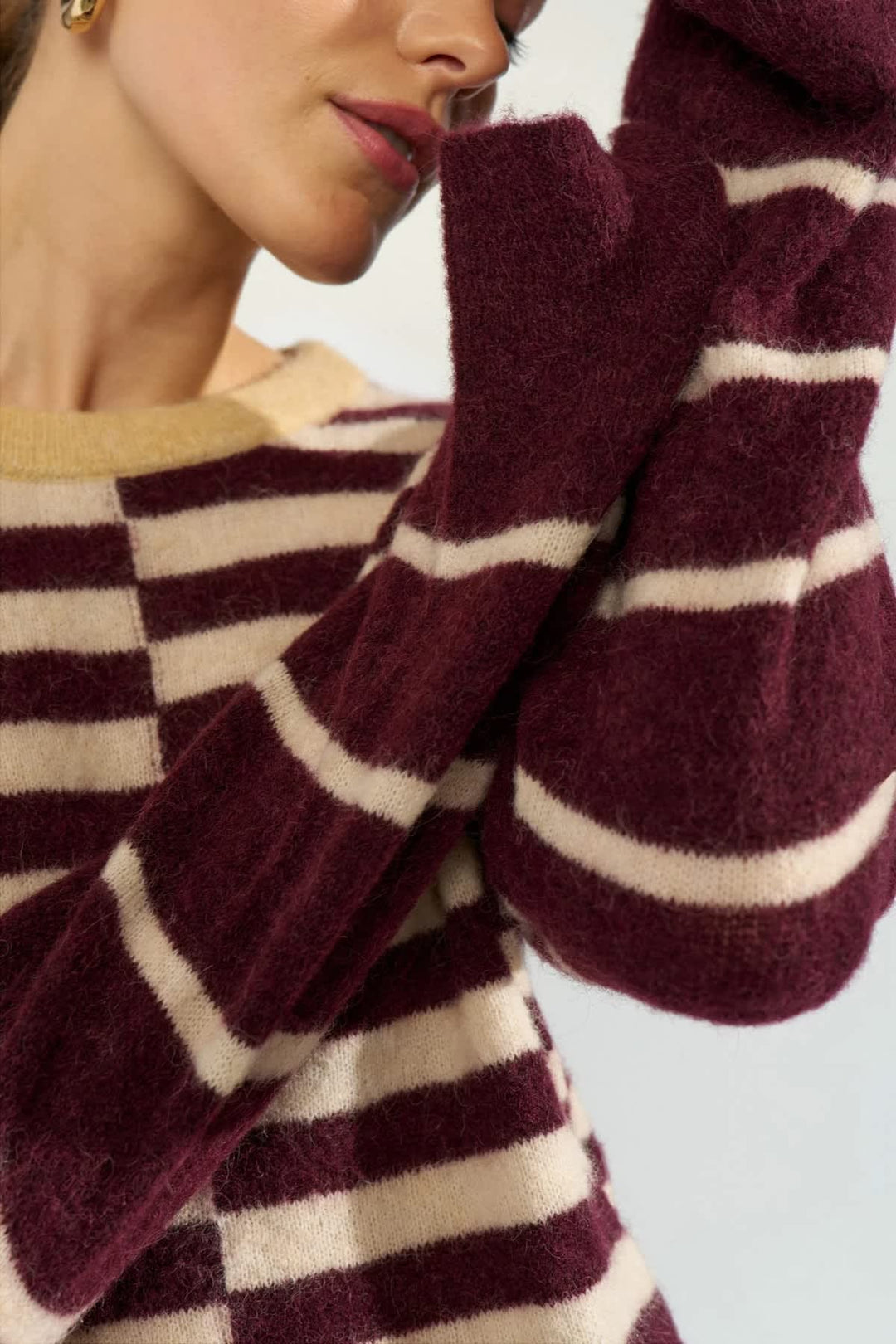Tricot rayé à encolure ronde pour femme Numph
